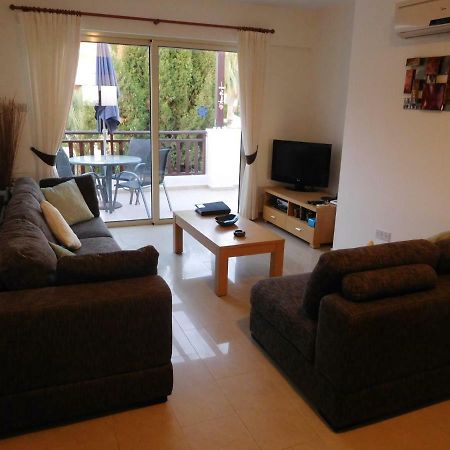 Vanessa 2 Bedroom Apartment Paphos Ngoại thất bức ảnh