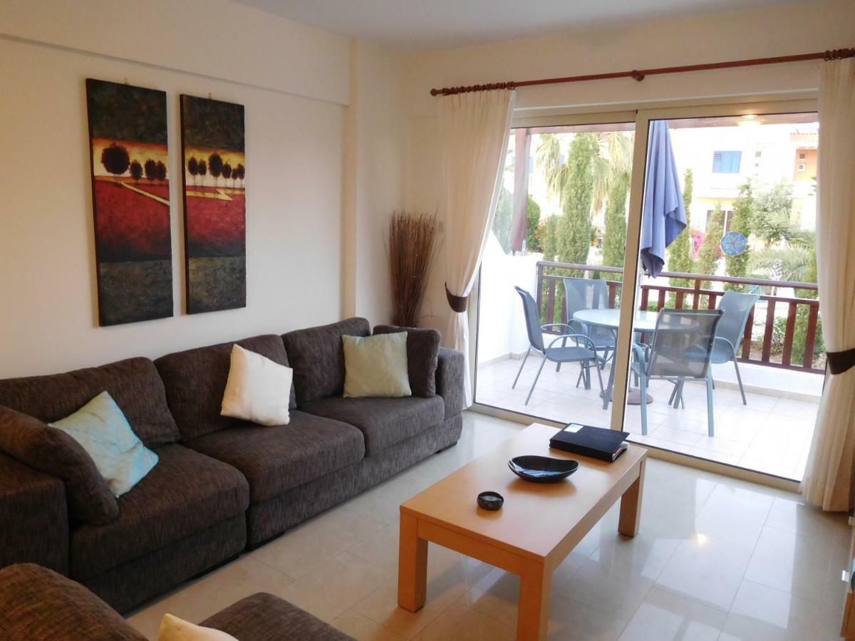 Vanessa 2 Bedroom Apartment Paphos Ngoại thất bức ảnh